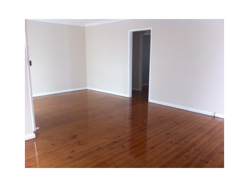 36 Pitcairn Avenue, Lethbridge Park NSW 2770