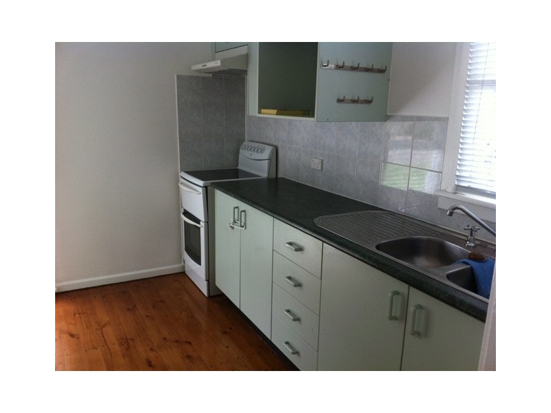 36 Pitcairn Avenue, Lethbridge Park NSW 2770