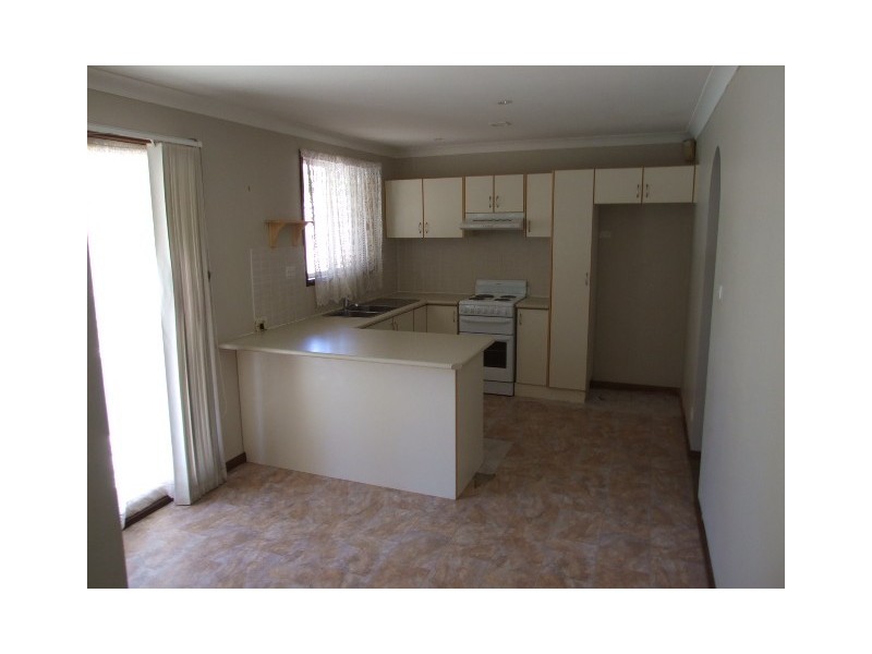 3 Amazon Place, St Clair NSW 2759