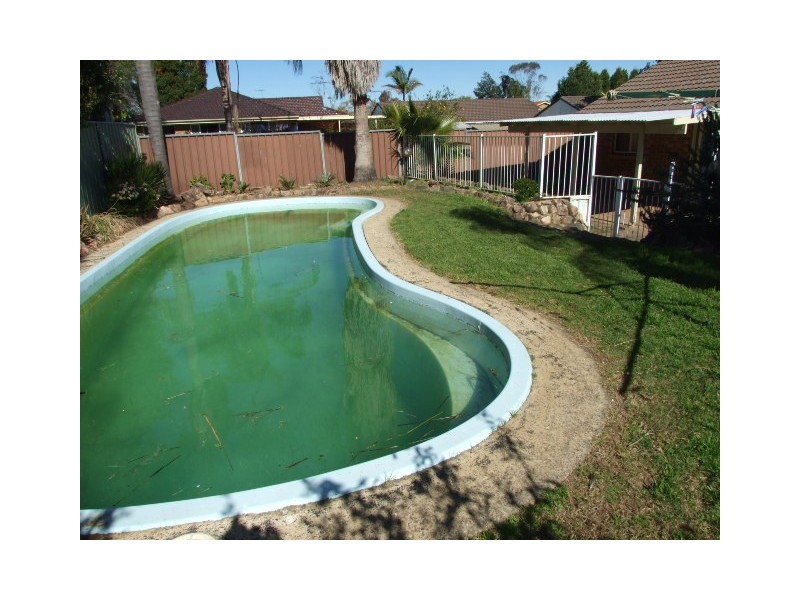 3 Amazon Place, St Clair NSW 2759