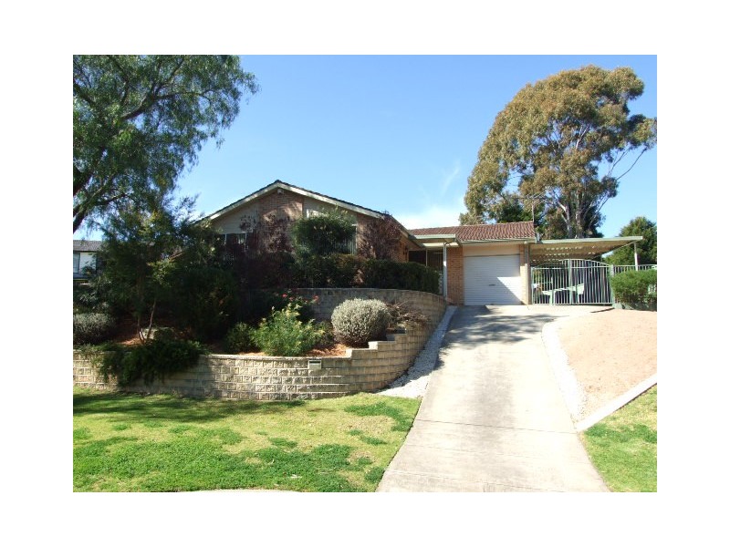 4 Olympic Court, Bradbury NSW 2560