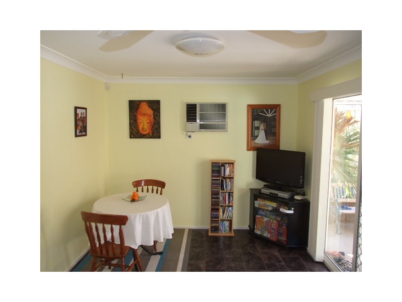 4 Olympic Court, Bradbury NSW 2560