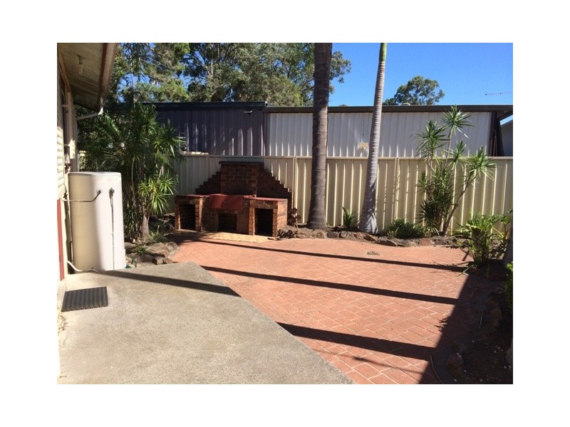 32 Tasman Ave, Lethbridge Park NSW 2770