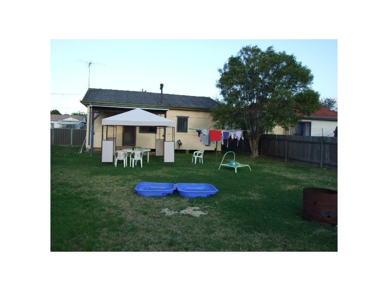 44 Dorothy Cres, Colyton NSW 2760