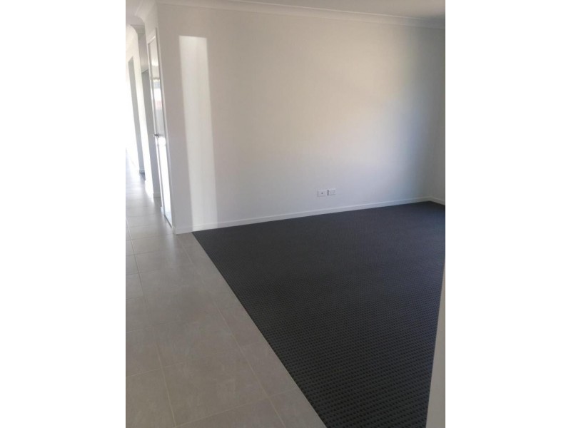 37 Lawler Street, Ropes Crossing NSW 2760