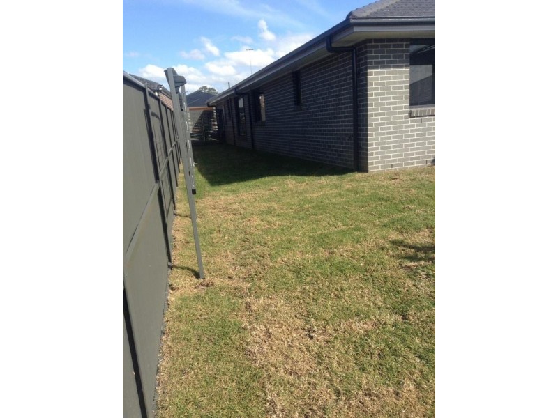 37 Lawler Street, Ropes Crossing NSW 2760