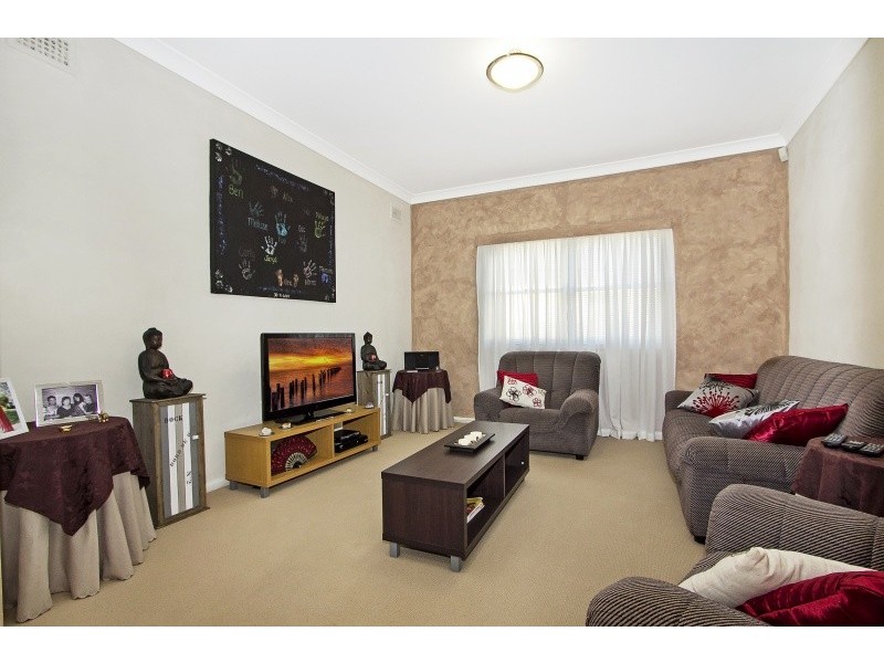 6 Barker Street, Rooty Hill NSW 2766