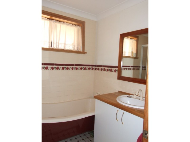 28 Eskdale Street, Minchinbury NSW 2770