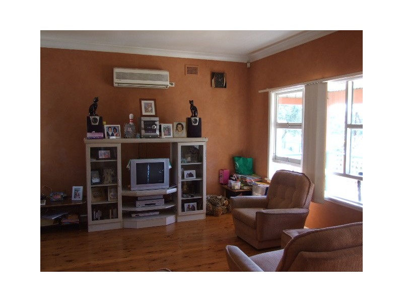 153 Beames Ave, Mount Druitt NSW 2770