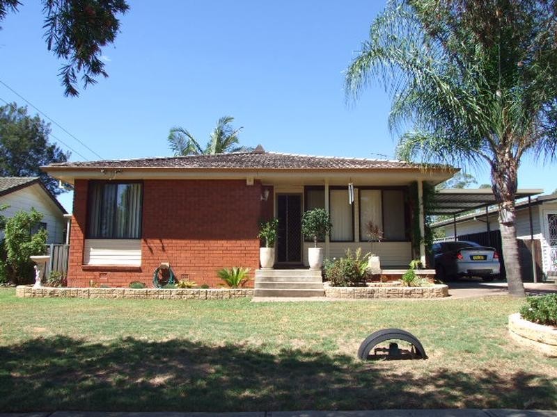 77 Stuart Road, Dharruk NSW 2770