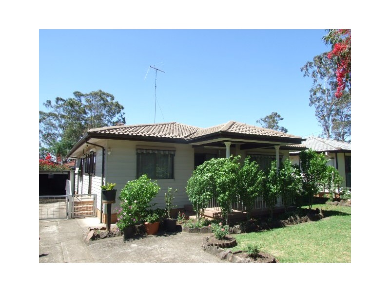 39 Kurama Cres, Whalan NSW 2770