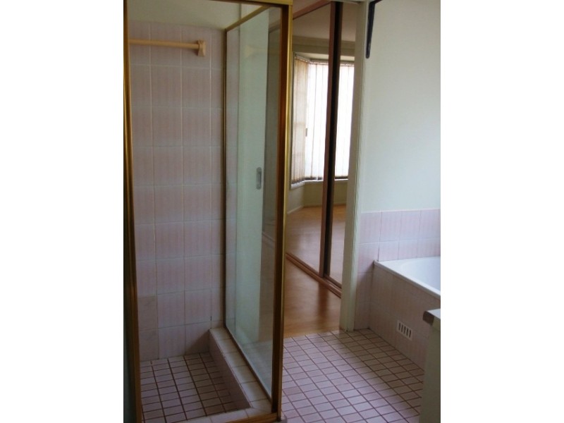 4  Waring Crescent, Plumpton NSW 2761