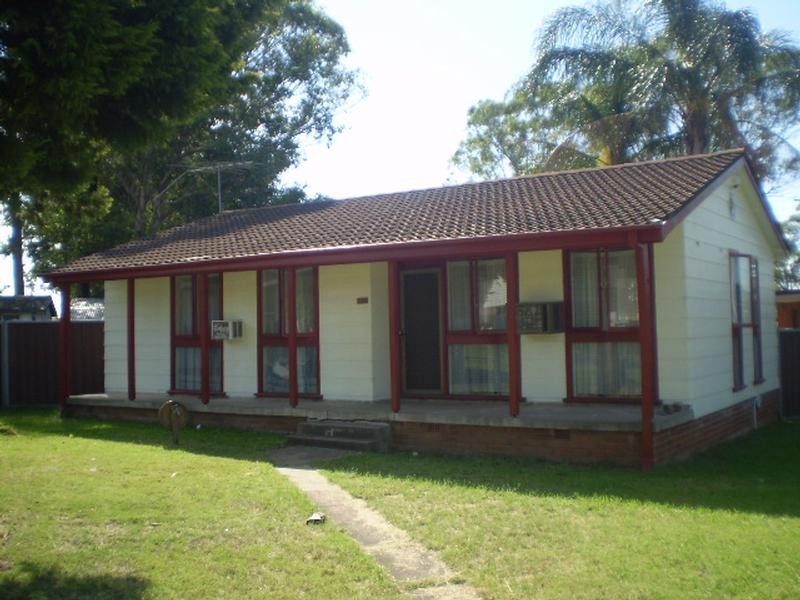 244 Woodstock Avenue, Whalan NSW 2770
