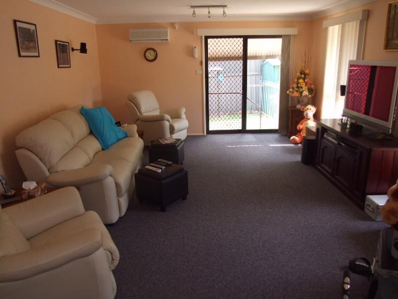 9 Merauke Street, Whalan NSW 2770