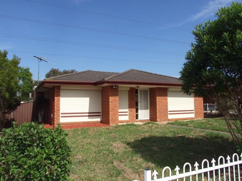 8 Polonia Ave, Plumpton NSW 2761