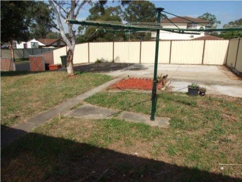 8 Polonia Ave, Plumpton NSW 2761