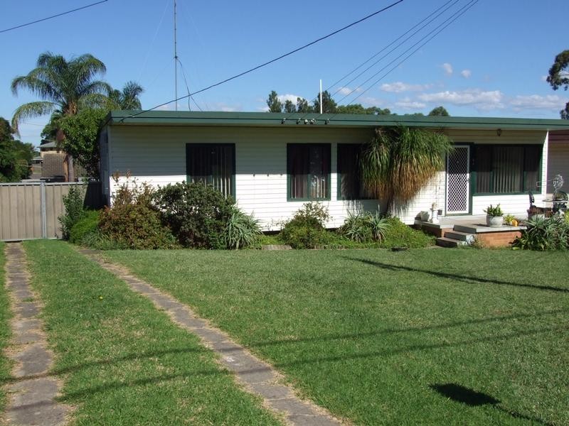36 Nella Dan Avenue, Tregear NSW 2770