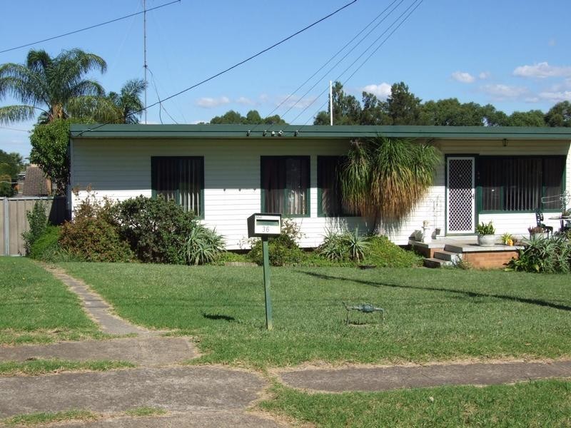 36 Nella Dan Avenue, Tregear NSW 2770