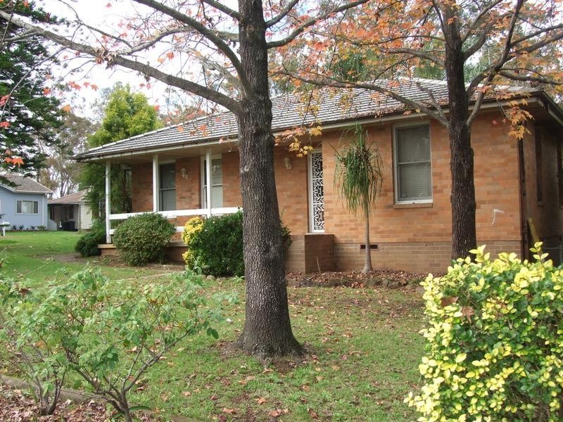 35 Bulolo Drive, Whalan NSW 2770