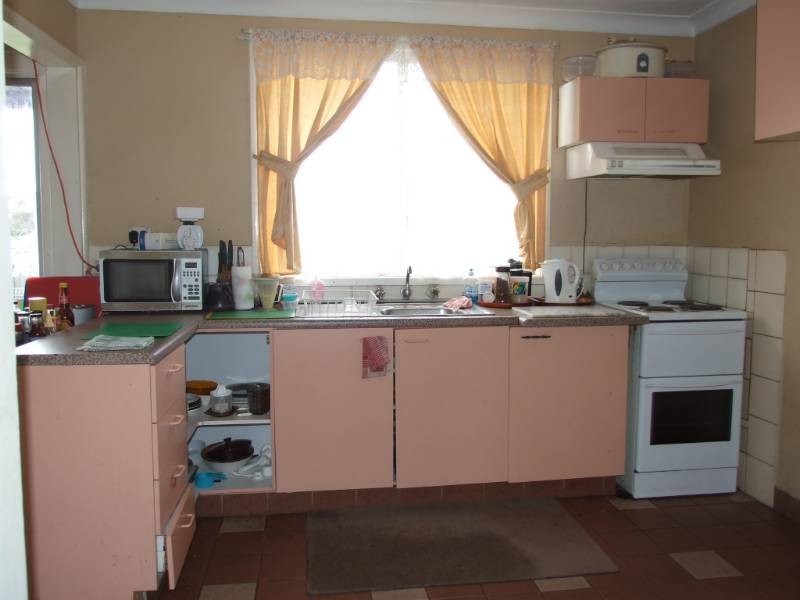 14 Craig Avenue, Oxley Park NSW 2760