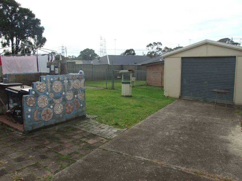 14 Craig Avenue, Oxley Park NSW 2760