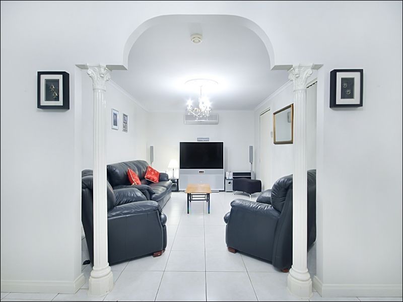 13 Charmer Crescent, Minchinbury NSW 2770