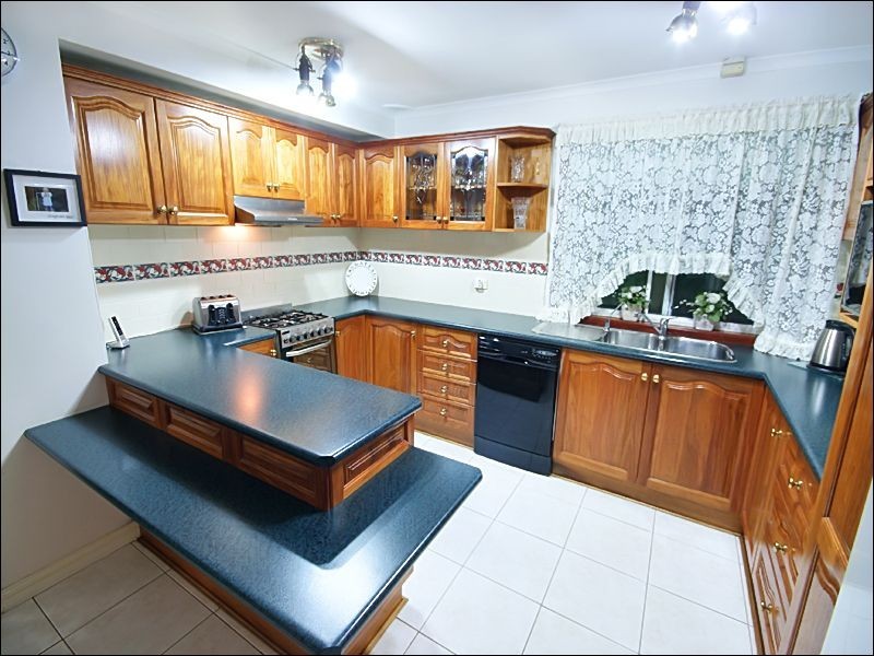 13 Charmer Crescent, Minchinbury NSW 2770