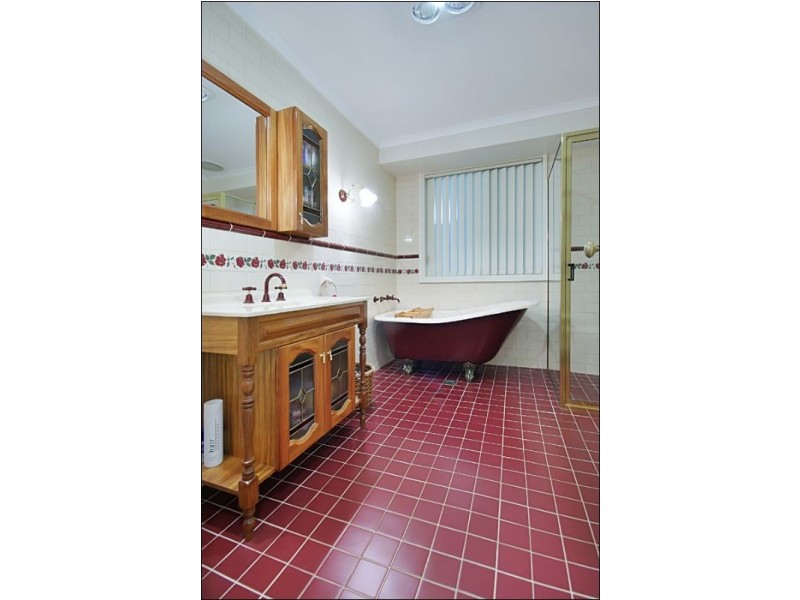 13 Charmer Crescent, Minchinbury NSW 2770