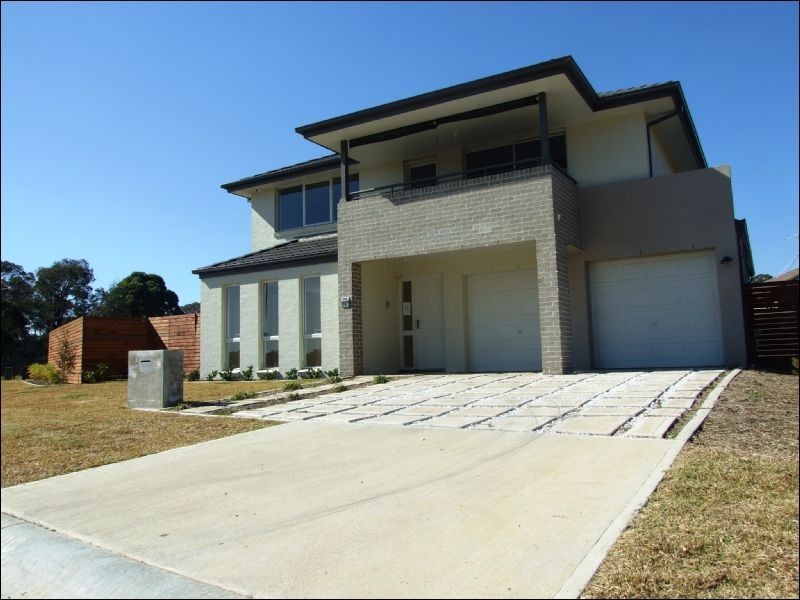 16 Gurry Avenue, Ropes Crossing NSW 2760