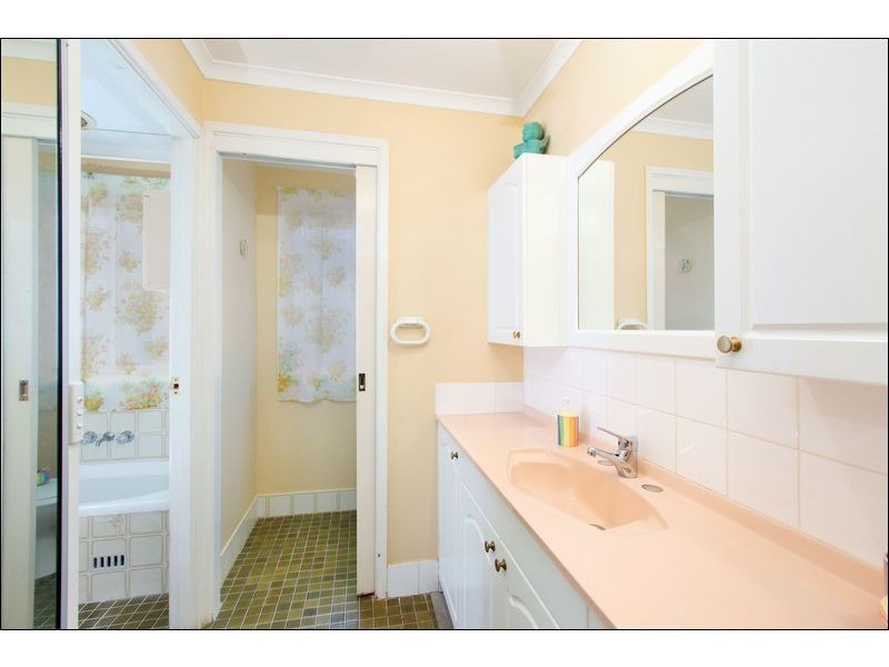 122 McFarlane Drive, Minchinbury NSW 2770