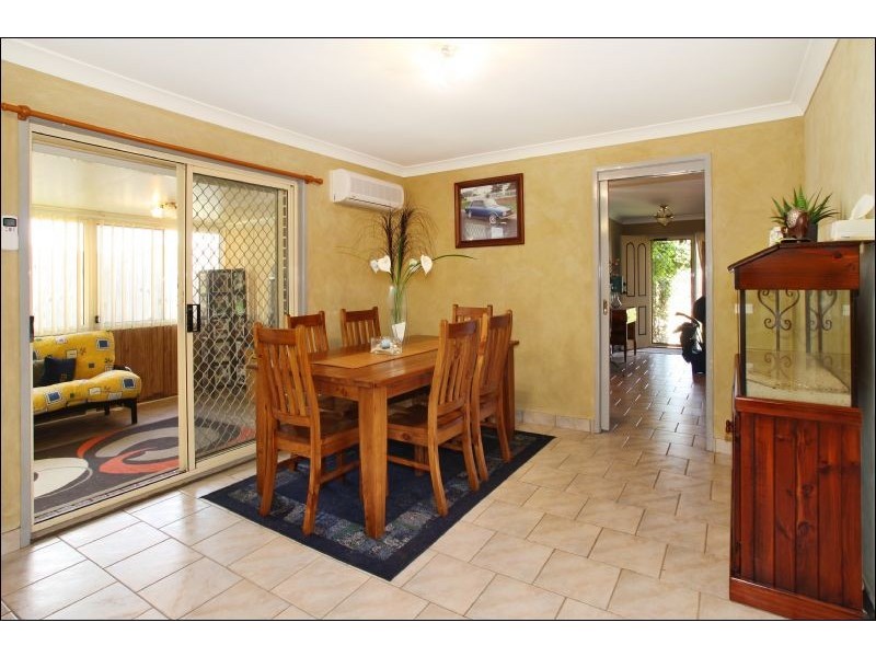 10 Poa Place, Glenmore Park NSW 2745