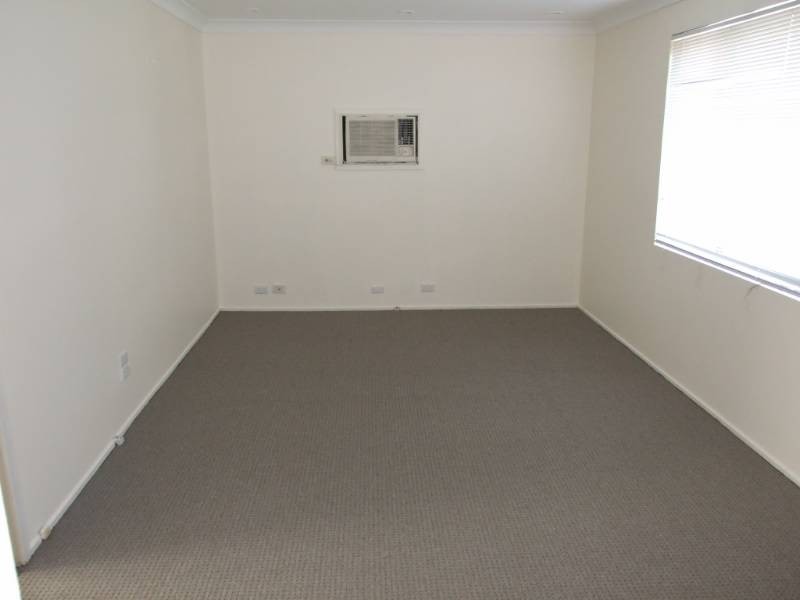 4 Tora Place, Dharruk NSW 2770