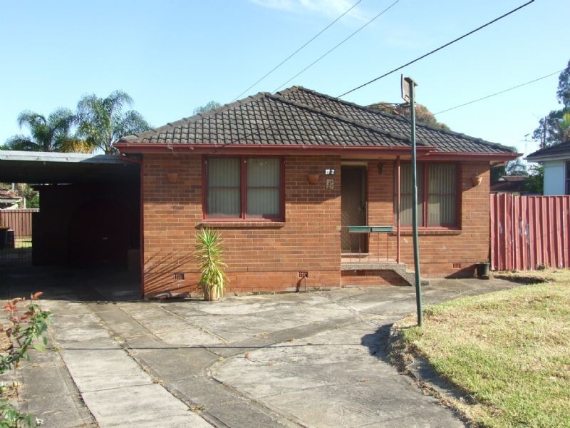 27 Tasman Ave, Lethbridge Park NSW 2770