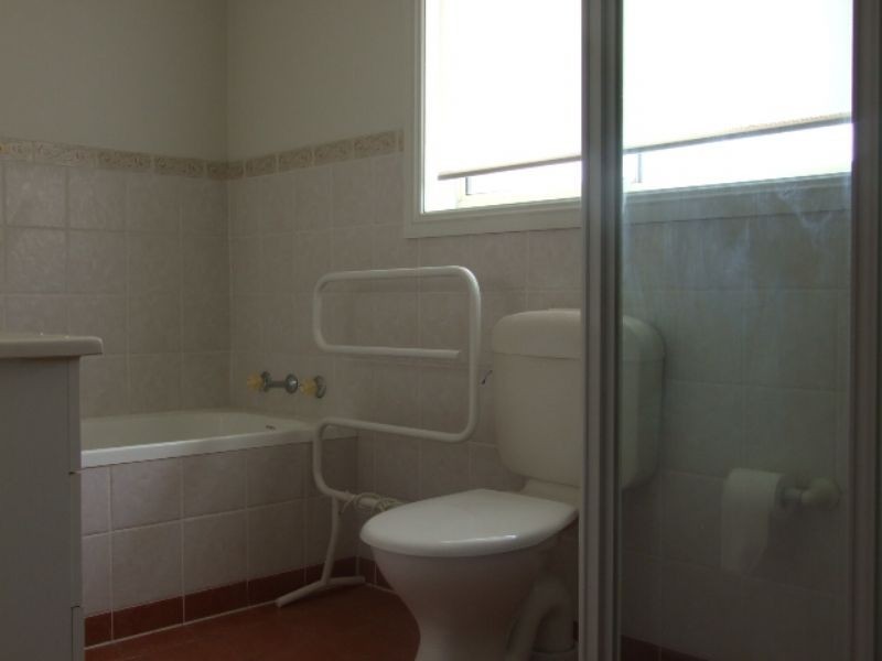 1/84 Metalla Road, Toongabbie NSW 2146