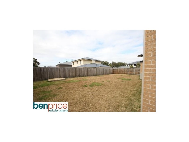 27 Central Park Drive, Claremont Meadows NSW 2747