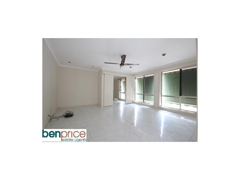 27 Odelia Crescent, Plumpton NSW 2761