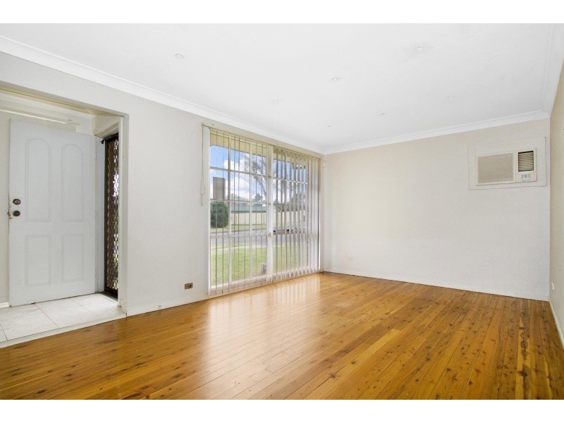 43 Eloura Street, Dharruk NSW 2770