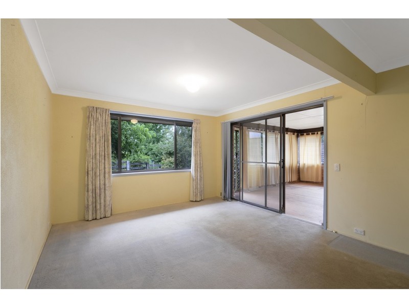 6 Brigalow Ave, Camden South NSW 2570