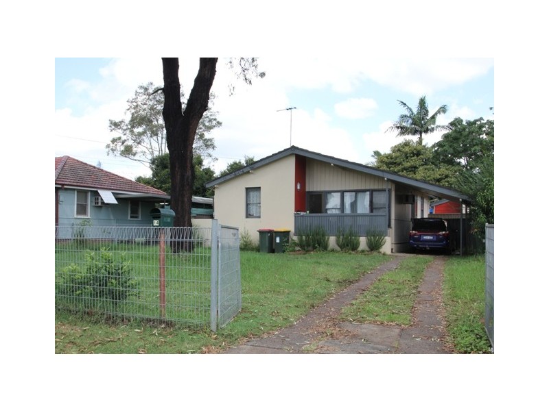 14 Samoa Place, Lethbridge Park NSW 2770