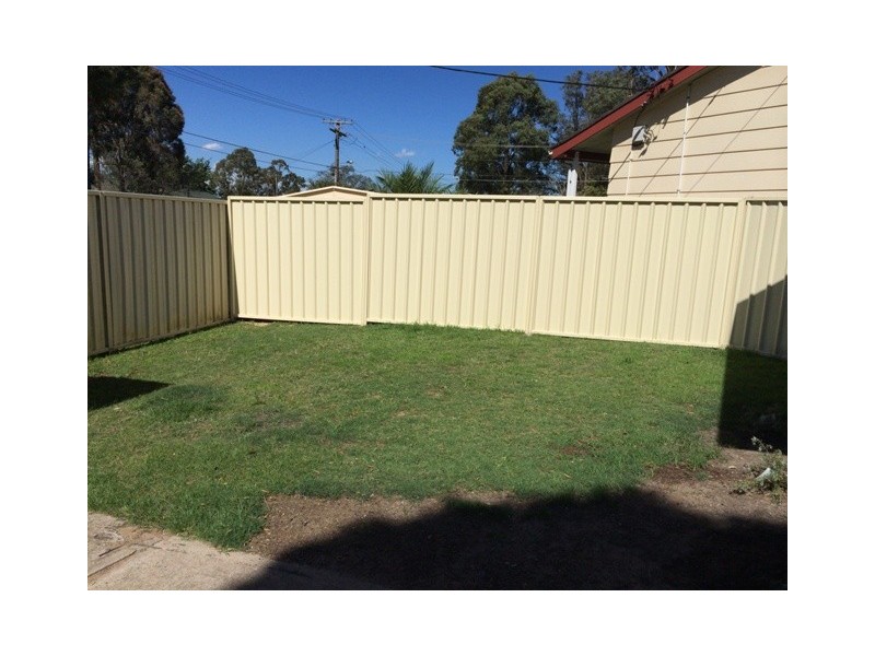32a Tasman Ave, Lethbridge Park NSW 2770