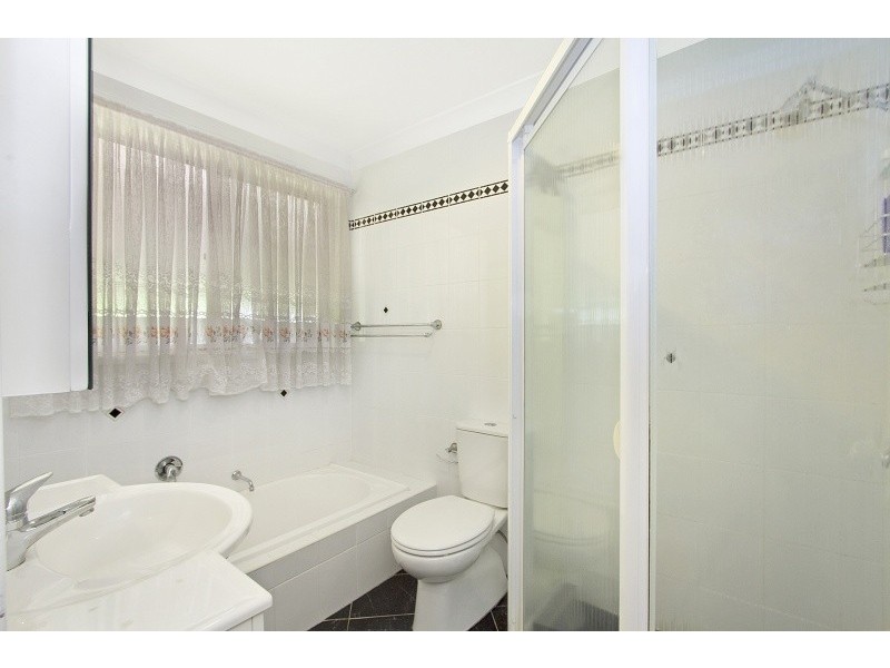 4 Mimika Ave, Whalan NSW 2770