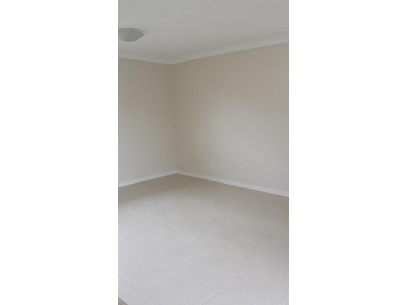 5a Brisbane Street, Oxley Park NSW 2760