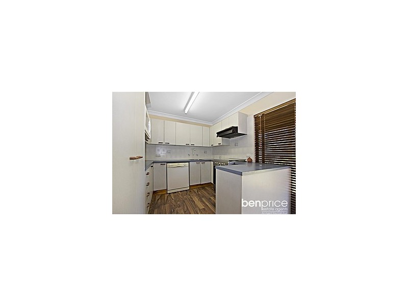 9 Tahiti Ave, Lethbridge Park NSW 2770