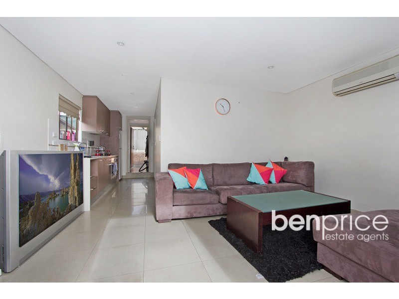 2 Buring Crescent, Minchinbury NSW 2770