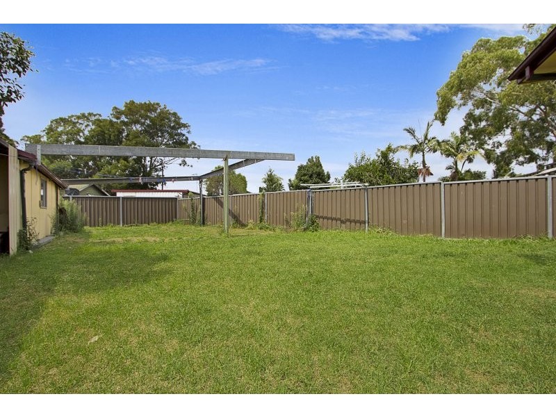 37 Parkes Crescent, Blackett NSW 2770