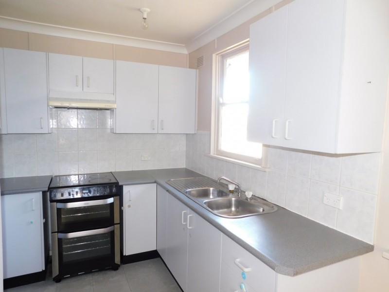 22 Luzon Ave, Lethbridge Park NSW 2770
