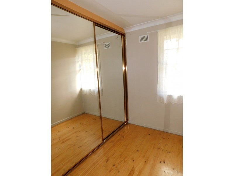 22 Luzon Ave, Lethbridge Park NSW 2770