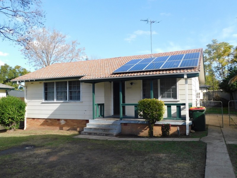 22 Luzon Ave, Lethbridge Park NSW 2770