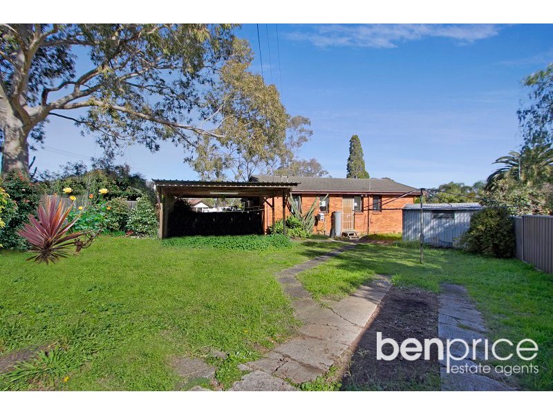 1 Bramble Place, Whalan NSW 2770