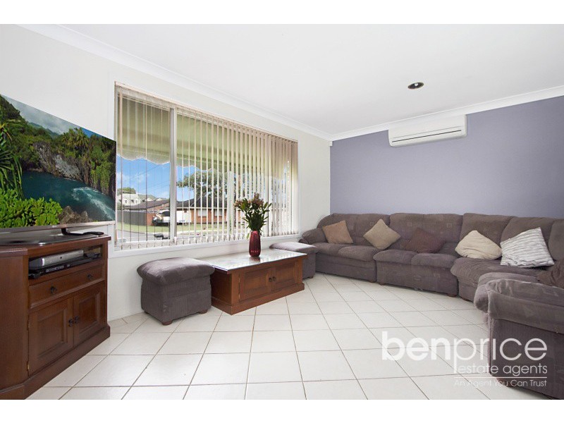 10 Woodland Avenue, Oxley Park NSW 2760